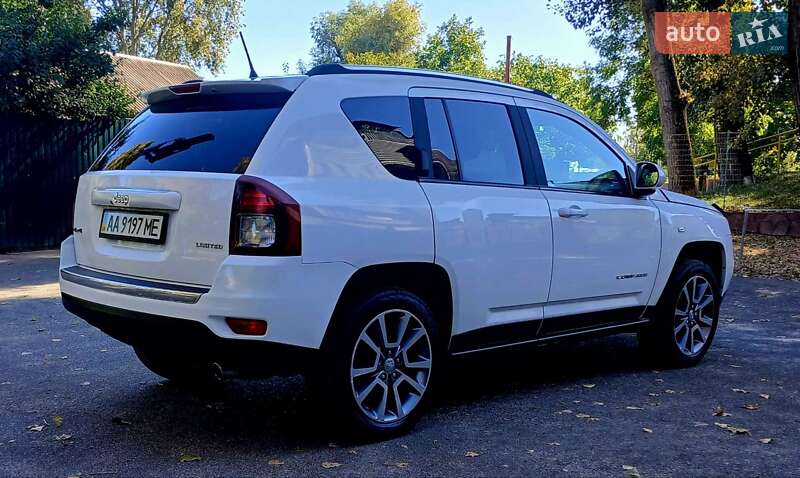 Внедорожник / Кроссовер Jeep Compass 2013 в Киеве
