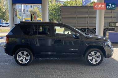 Внедорожник / Кроссовер Jeep Compass 2013 в 