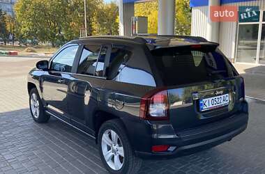 Внедорожник / Кроссовер Jeep Compass 2013 в 