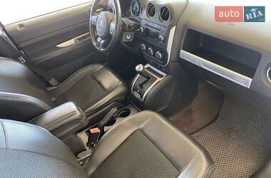 Внедорожник / Кроссовер Jeep Compass 2013 в 