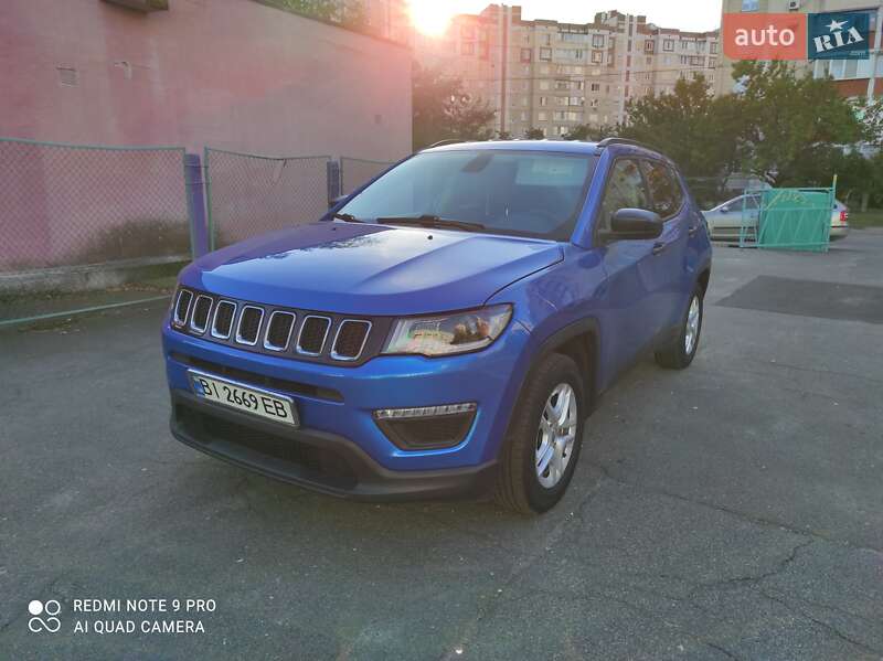 Внедорожник / Кроссовер Jeep Compass 2017 в Киеве