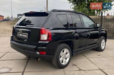 Внедорожник / Кроссовер Jeep Compass 2015 в 