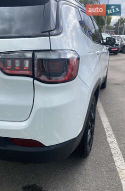 Внедорожник / Кроссовер Jeep Compass 2022 в 