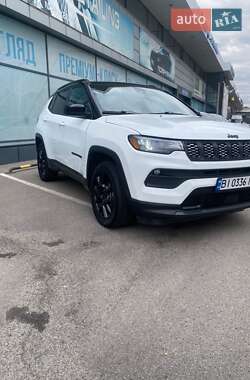 Внедорожник / Кроссовер Jeep Compass 2022 в 