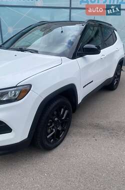 Внедорожник / Кроссовер Jeep Compass 2022 в 