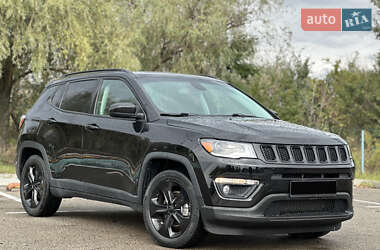 Внедорожник / Кроссовер Jeep Compass 2019 в 