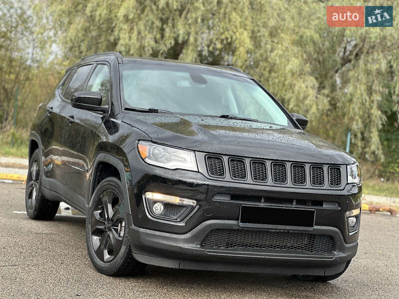 Внедорожник / Кроссовер Jeep Compass 2019 в 