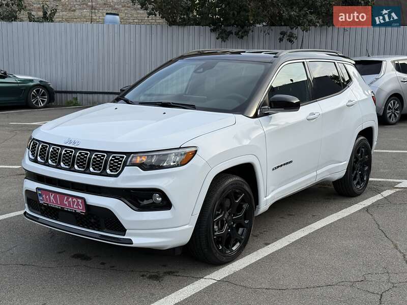 Внедорожник / Кроссовер Jeep Compass 2024 в Киеве