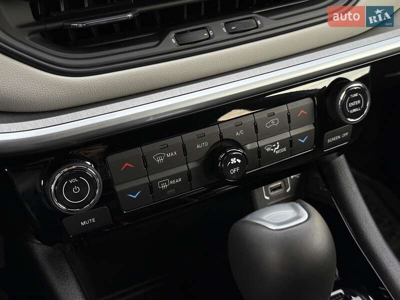 Внедорожник / Кроссовер Jeep Compass 2024 в Киеве