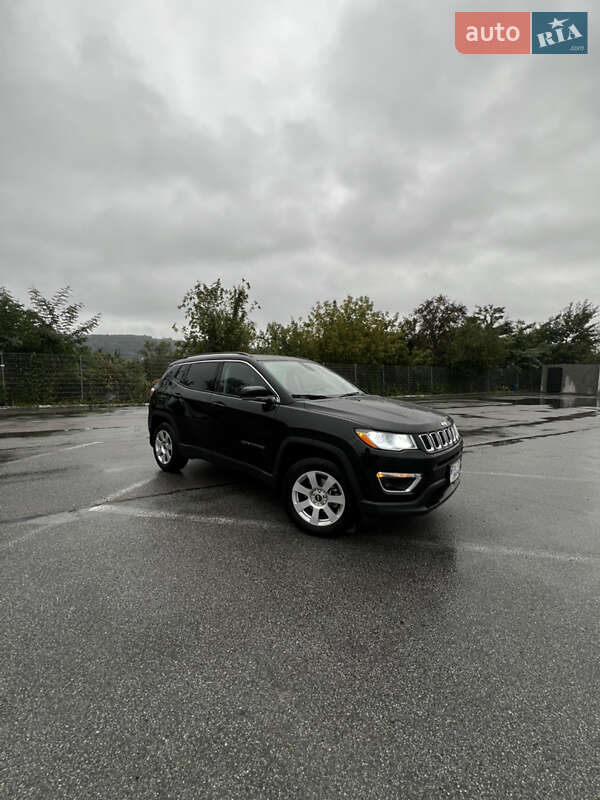 Внедорожник / Кроссовер Jeep Compass 2017 в Черновцах