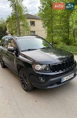 Внедорожник / Кроссовер Jeep Compass 2015 в 