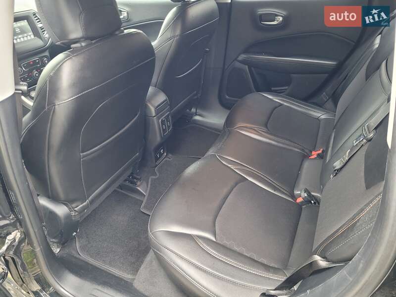Внедорожник / Кроссовер Jeep Compass 2018 в Киеве