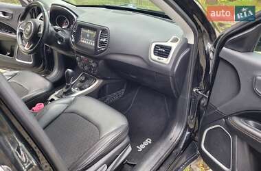 Внедорожник / Кроссовер Jeep Compass 2018 в 
