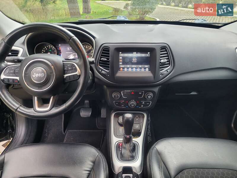 Внедорожник / Кроссовер Jeep Compass 2018 в Киеве