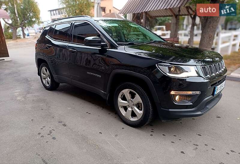 Внедорожник / Кроссовер Jeep Compass 2018 в 