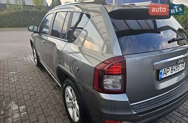 Внедорожник / Кроссовер Jeep Compass 2013 в 