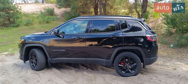Внедорожник / Кроссовер Jeep Compass 2017 в Славуте