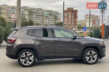 Внедорожник / Кроссовер Jeep Compass 2020 в 