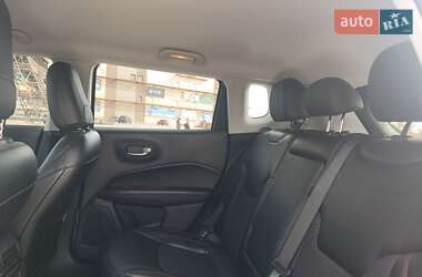 Внедорожник / Кроссовер Jeep Compass 2019 в 