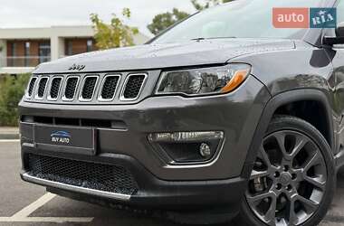 Внедорожник / Кроссовер Jeep Compass 2019 в 