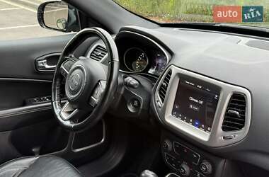 Внедорожник / Кроссовер Jeep Compass 2019 в 