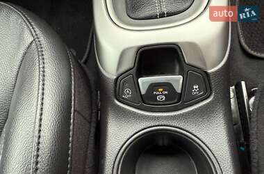 Внедорожник / Кроссовер Jeep Compass 2019 в 