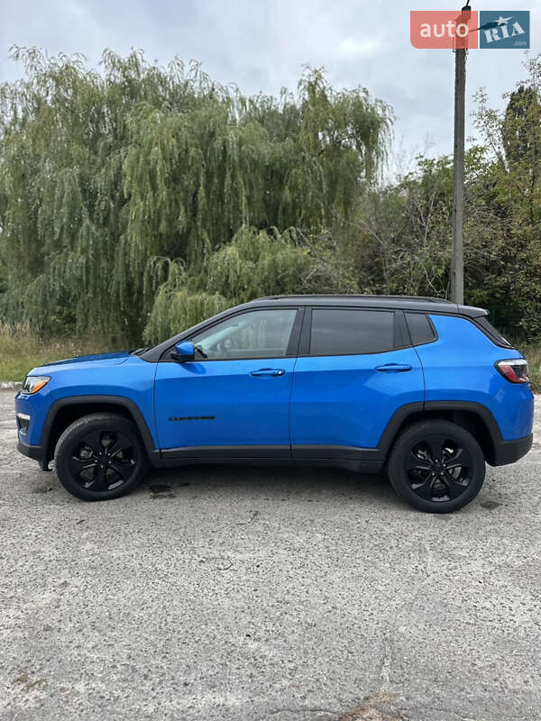 Внедорожник / Кроссовер Jeep Compass 2020 в Киеве