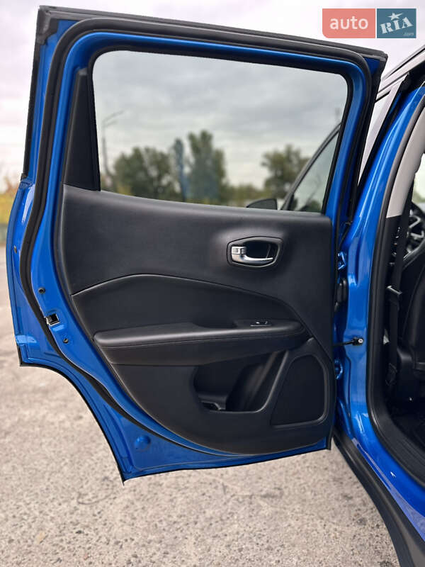 Внедорожник / Кроссовер Jeep Compass 2020 в Киеве