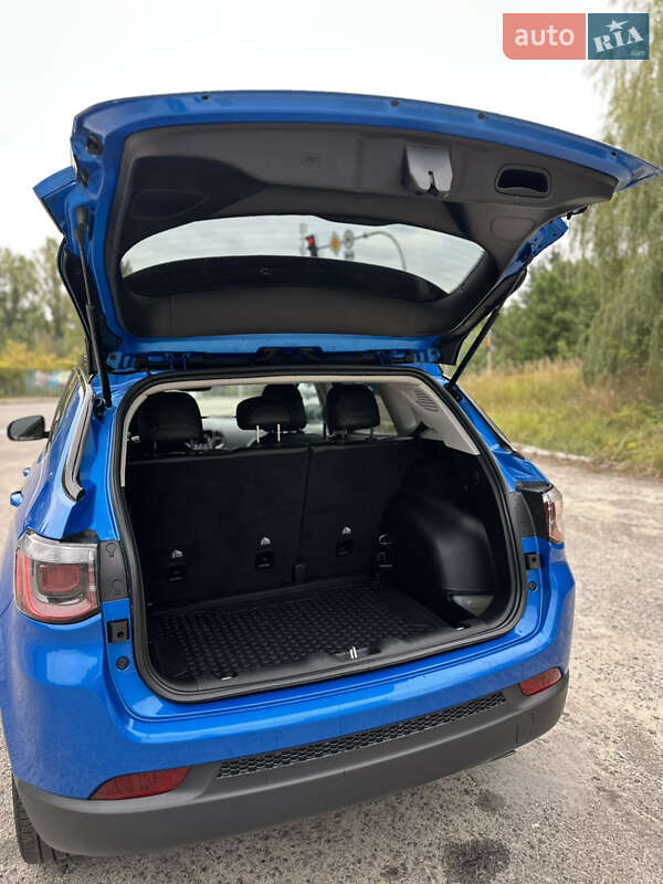 Внедорожник / Кроссовер Jeep Compass 2020 в Киеве