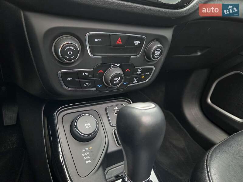 Внедорожник / Кроссовер Jeep Compass 2018 в Киеве
