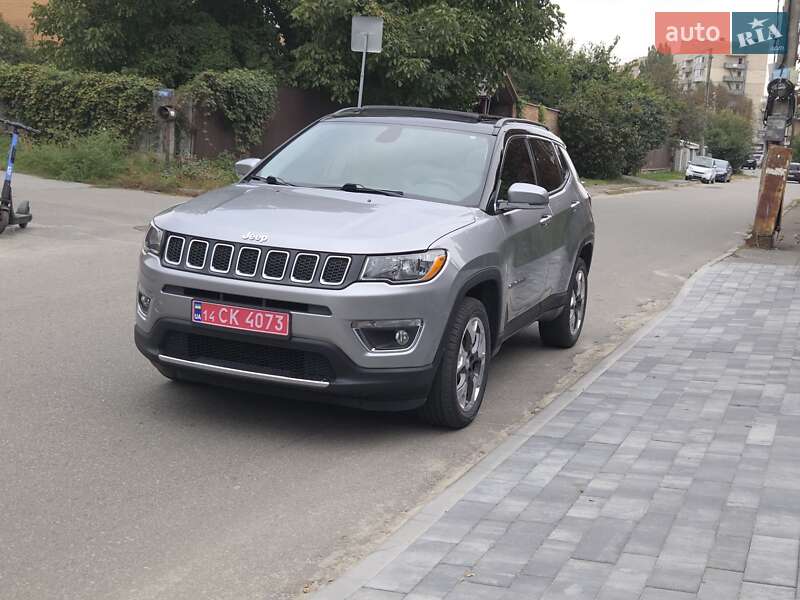 Внедорожник / Кроссовер Jeep Compass 2018 в Киеве