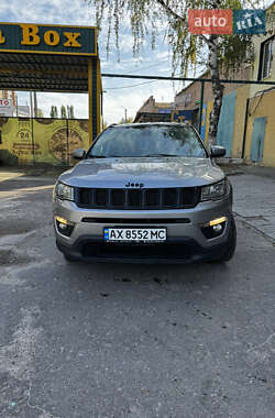 Внедорожник / Кроссовер Jeep Compass 2018 в Змиеве