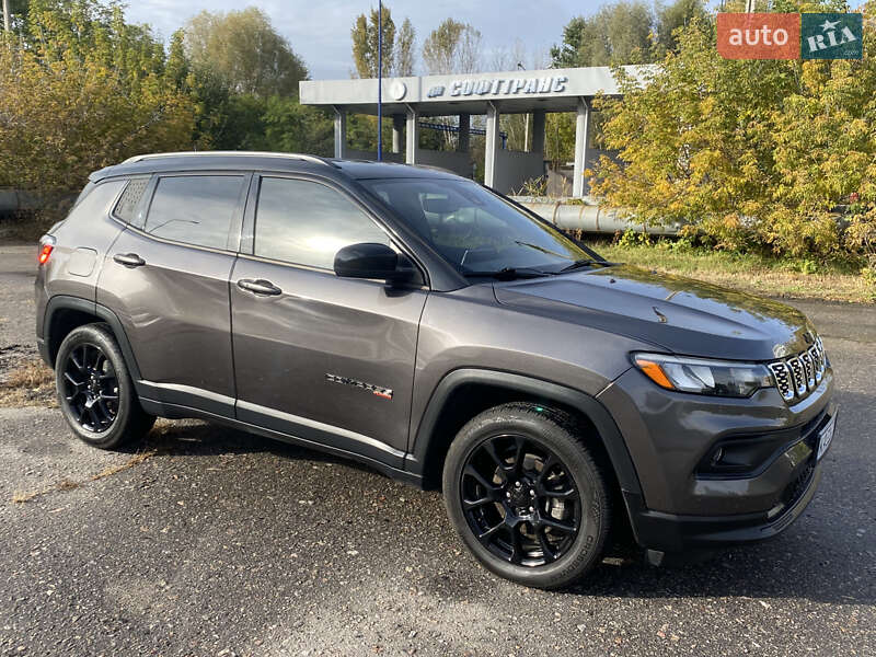 Внедорожник / Кроссовер Jeep Compass 2022 в Киеве