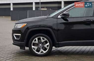 Внедорожник / Кроссовер Jeep Compass 2019 в 