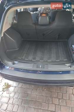 Внедорожник / Кроссовер Jeep Compass 2012 в 