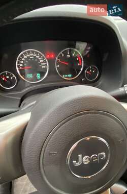 Внедорожник / Кроссовер Jeep Compass 2011 в Каменском