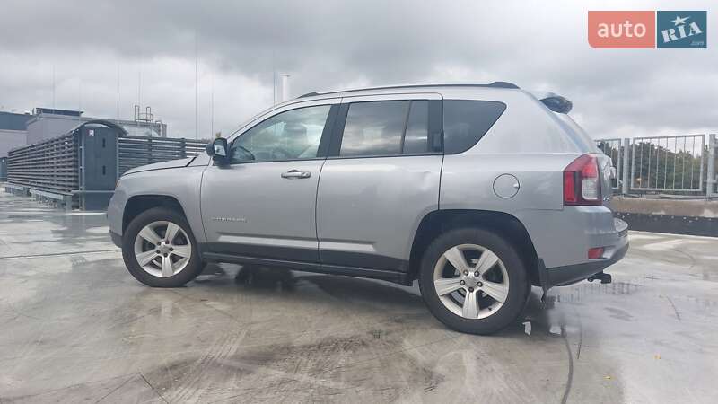 Внедорожник / Кроссовер Jeep Compass 2016 в Киеве фото 3 Внедорожник / Кроссовер Jeep Compass 2016 в Киеве