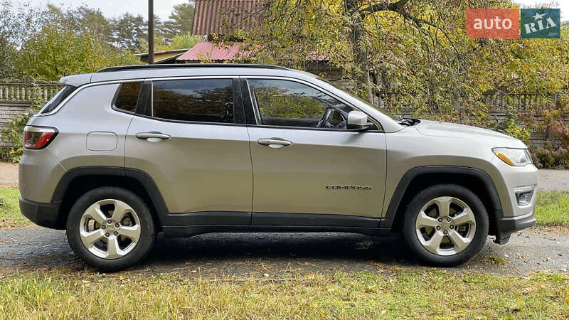 Внедорожник / Кроссовер Jeep Compass 2019 в 