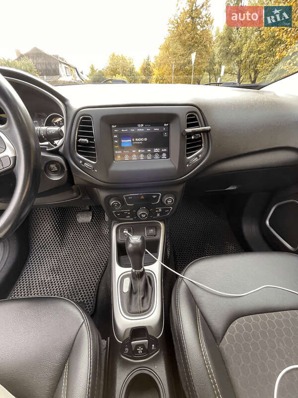 Внедорожник / Кроссовер Jeep Compass 2019 в Киеве