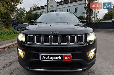 Внедорожник / Кроссовер Jeep Compass 2017 в 