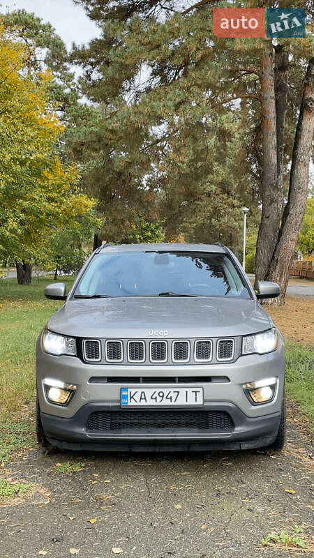Внедорожник / Кроссовер Jeep Compass 2019 в Киеве