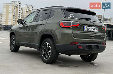 Внедорожник / Кроссовер Jeep Compass 2020 в 