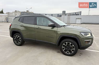 Внедорожник / Кроссовер Jeep Compass 2020 в 