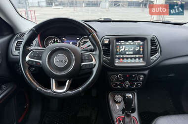 Внедорожник / Кроссовер Jeep Compass 2020 в 