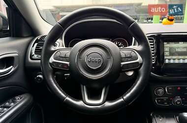 Внедорожник / Кроссовер Jeep Compass 2019 в 