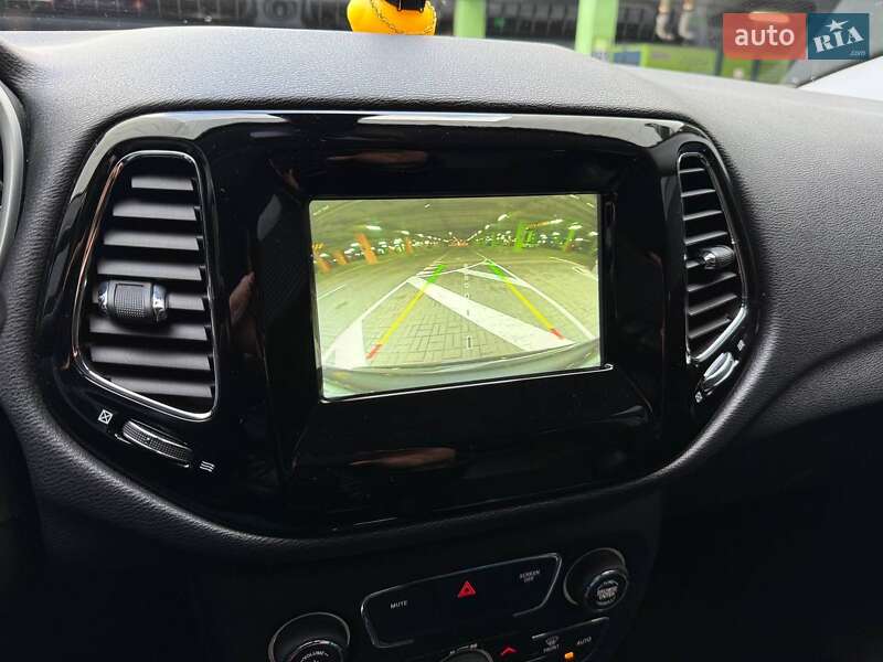 Позашляховик / Кросовер Jeep Compass 2019 в Києві фото 22 Позашляховик / Кросовер Jeep Compass 2019 в Києві