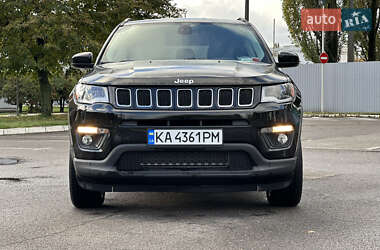 Внедорожник / Кроссовер Jeep Compass 2017 в 