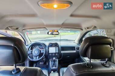 Внедорожник / Кроссовер Jeep Compass 2014 в 