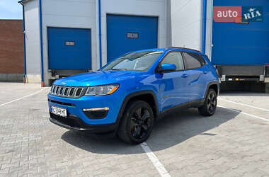 Внедорожник / Кроссовер Jeep Compass 2018 в 
