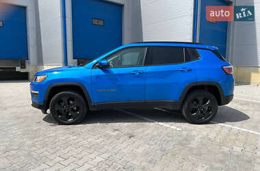 Внедорожник / Кроссовер Jeep Compass 2018 в 
